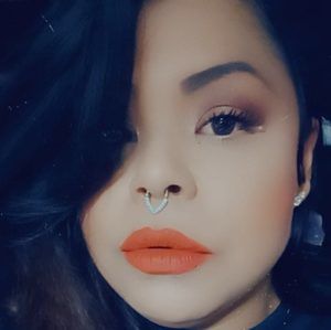 Meet your Posher, Zenaida